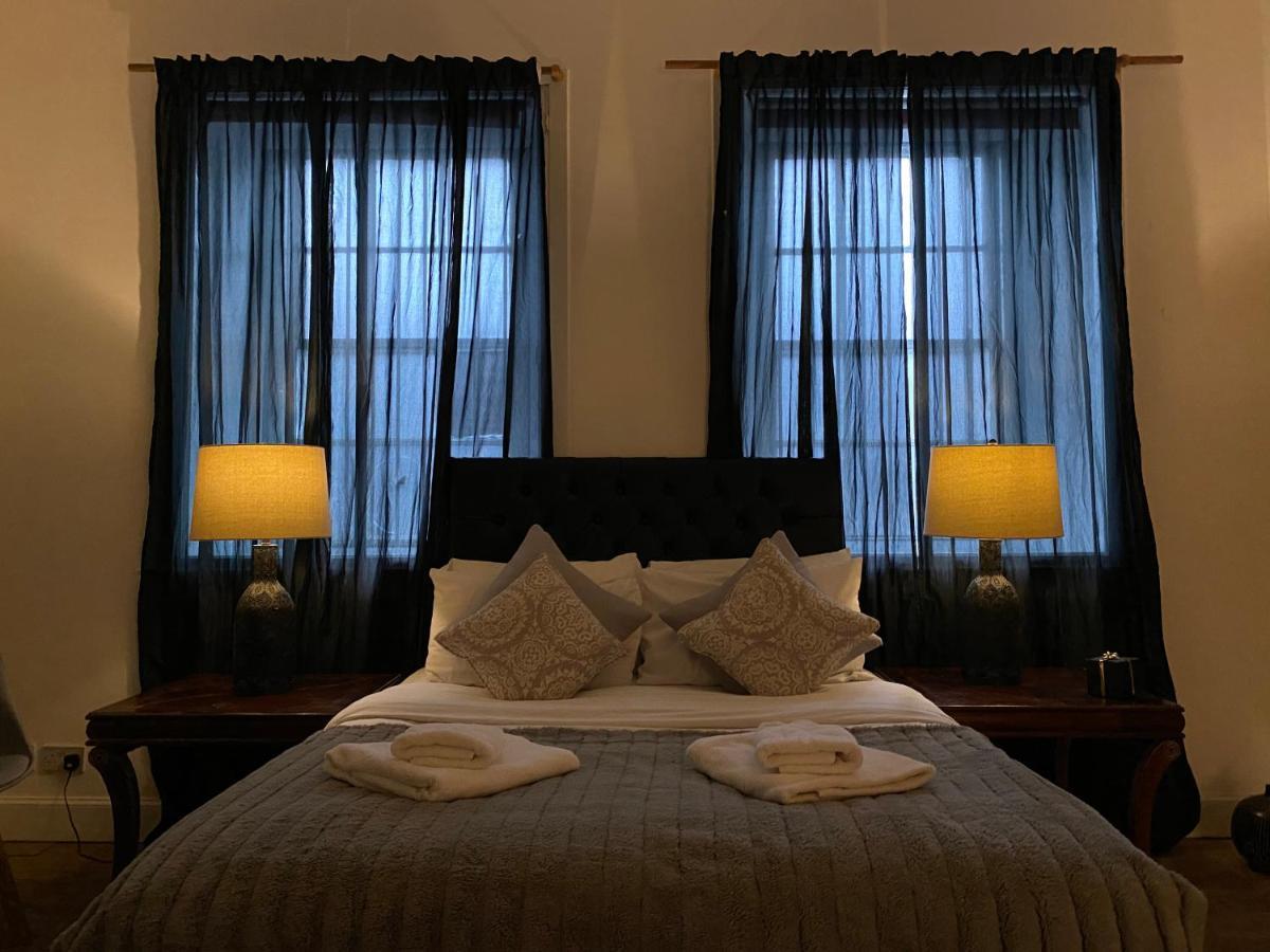 Queen Street Boutique Suites Edimburgo Exterior foto A bedroom at the hotel